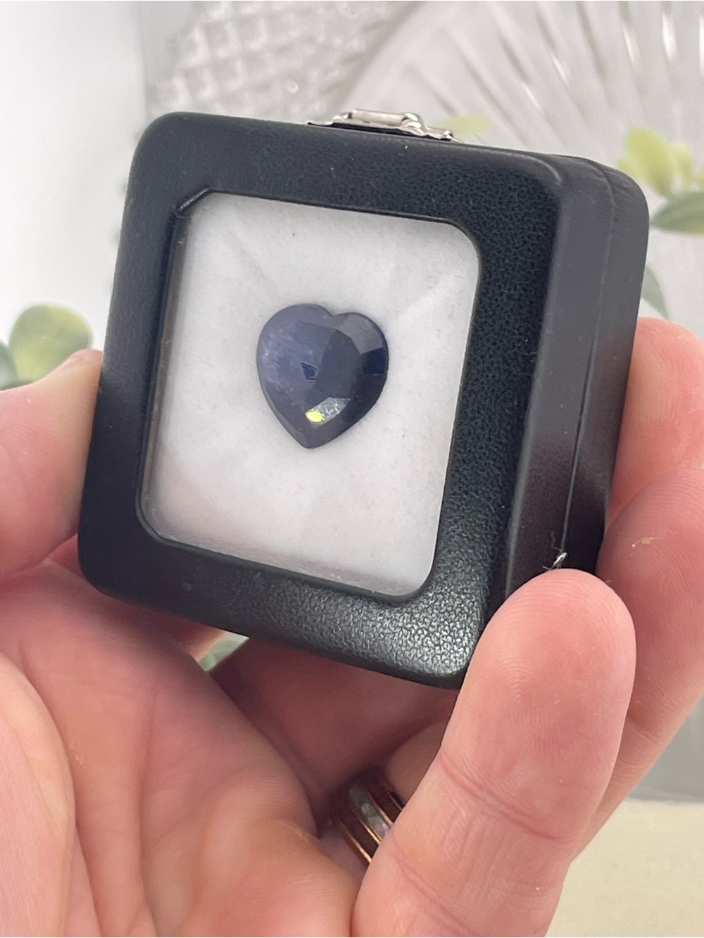 11.5ct Heart Sapphire Simple checkerboard Facet 15x17mm Blue Sapphire Gemstone